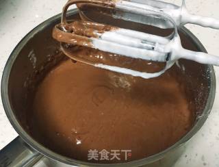 10寸可可戚风蛋糕的做法步骤：8