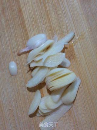 蒜香生菜的做法步骤：2