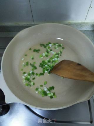 油豆腐炒青椒的做法步骤：5