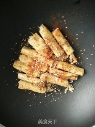 豆皮卷金针菇的做法步骤：9