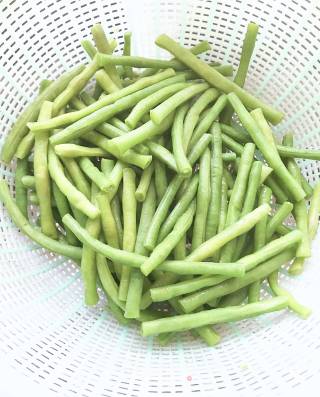 酱香长豆角的做法步骤：4