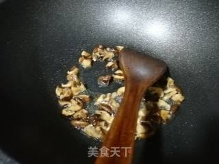空心菜炒饭的做法步骤：3