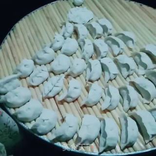 黄瓜猪肉水饺的做法步骤：18