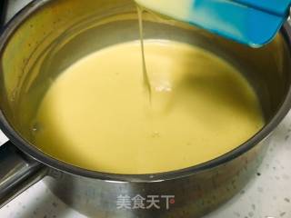 6寸方模戚风蛋糕的做法步骤：9