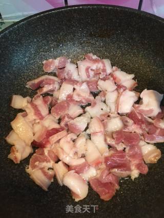 五花肉烩花菜的做法步骤：2