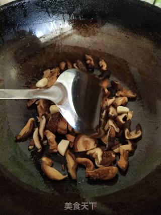 香菇炒油菜的做法步骤：5
