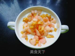 菠萝桃子酸奶捞的做法步骤：5