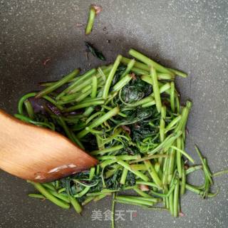炝炒苋菜的做法步骤：7