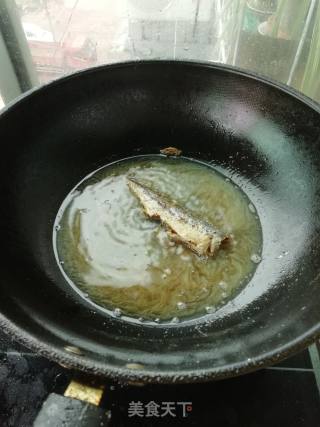 小满日食记之《油煎小燕鱼》的做法步骤：5