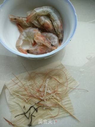 蒜蓉蒸虾的做法步骤：1