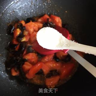 木耳番茄炒蛋的做法步骤：10