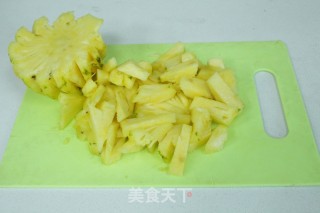 不用开酥快手的——香甜菠萝派的做法步骤：1