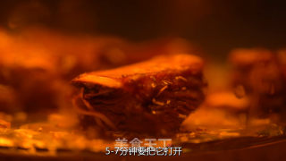 红酒香草羊排的做法步骤：4