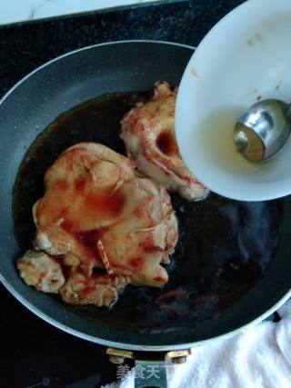 蜜汁鸡腿的做法步骤：8