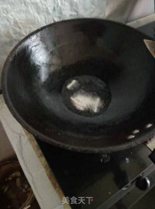 家常炒四鲜的做法步骤：3