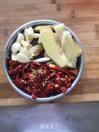 大盘鸡的做法步骤：4