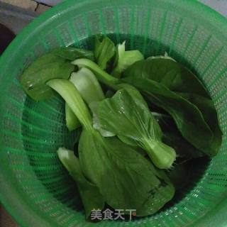 蒜炒上海青的做法步骤：2