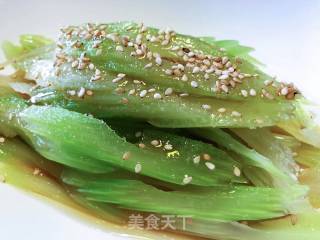 凉拌西芹的做法步骤：5