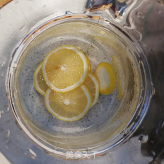 百香果柠檬茶——夏日清爽饮品的做法步骤：1