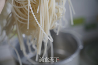 豆角肉丝米粉的做法步骤：3