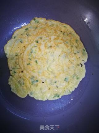葱花鸡蛋饼的做法步骤：7