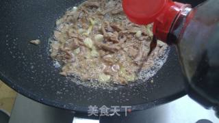 西瓜皮炒肉丝的做法步骤：8
