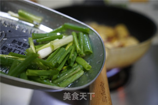 茭白肉末炒年糕的做法步骤：6
