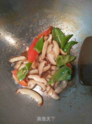 香菇小炒肉的做法步骤：7