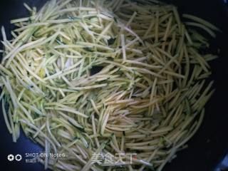 清炒南瓜的做法步骤：3
