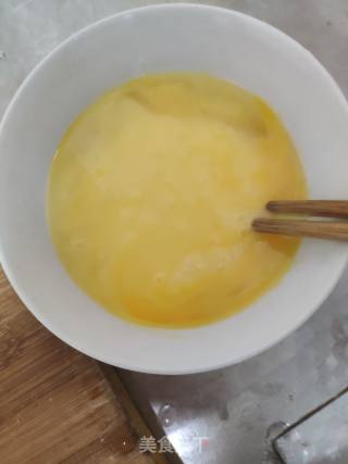 蘑菇鸡蛋汤的做法步骤：2