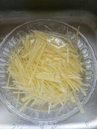 酸辣土豆丝的做法步骤：5