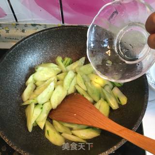 快手小炒菜的做法步骤：4