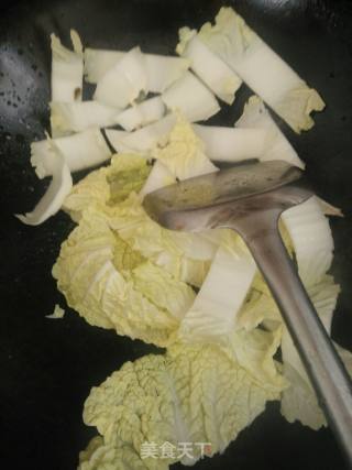 娃娃菜肉丸子汤的做法步骤：2
