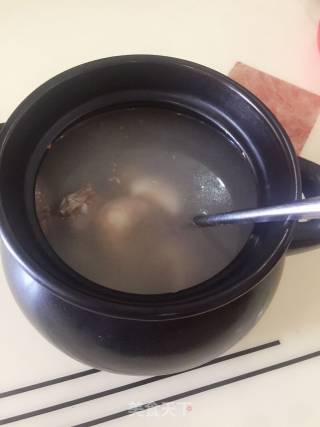 菱角山药排骨汤的做法步骤：6