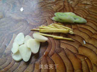 沙茶酱熘鸡片的做法步骤：5