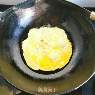 黄瓜胡萝卜炒鸡蛋的做法步骤：3