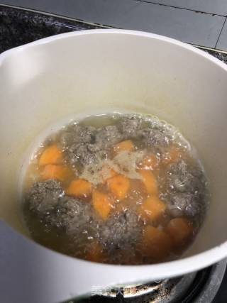 【兔子爱厨房】胡萝卜丸子汤（1岁以上宝宝食谱）的做法步骤：7