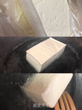 【兔子爱厨房】红焖豆腐～停不下来的下饭菜的做法步骤：1