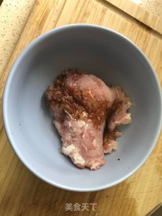【兔子爱厨房】红焖豆腐～停不下来的下饭菜的做法步骤：2