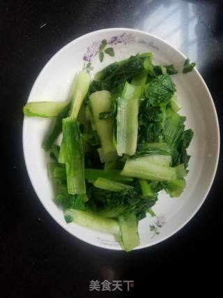 焯炒小白菜的做法步骤：4