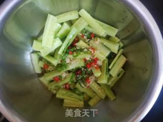 酸辣黄瓜条的做法步骤：7