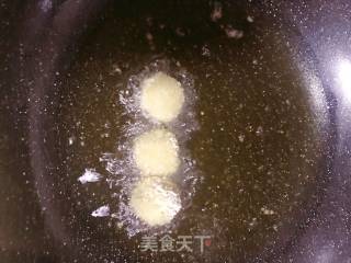 土豆泥丸子的做法步骤：7