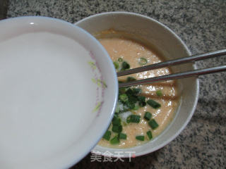 香葱鸭蛋饼的做法步骤：7