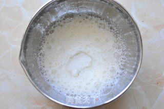 红糖桂圆戚风的做法步骤：9