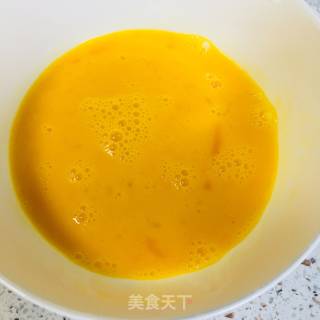 南瓜条抱鸡蛋的做法步骤：2