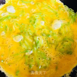 南瓜条抱鸡蛋的做法步骤：5
