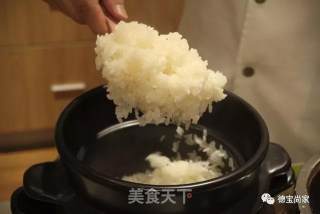 式荷叶糯米鸡 QQ弹|糯米的粘、鸡肉的滑、香菇的鲜、荷叶的香，唇齿间慢慢散放的做法步骤：2