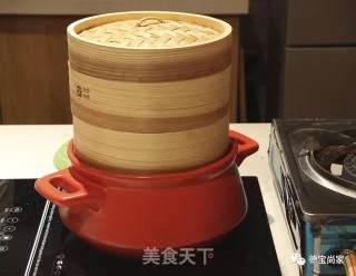 式荷叶糯米鸡 QQ弹|糯米的粘、鸡肉的滑、香菇的鲜、荷叶的香，唇齿间慢慢散放的做法步骤：10