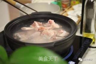 秋食物语｜凉意生，秋渐浓，莲藕排骨汤的开学季的做法步骤：3