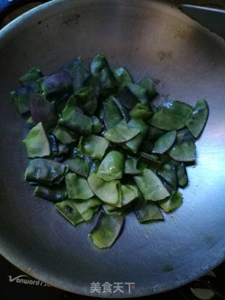 扁豆炒肉的做法步骤：4